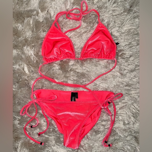 Triangl Velvet Bikini - Picture 1 of 1